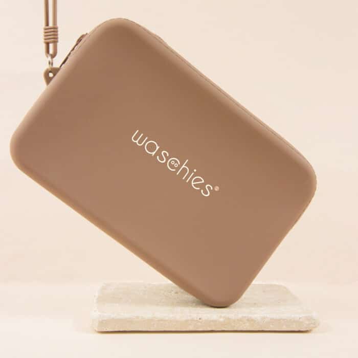 waschies-pastel-love-travelbag-taupe